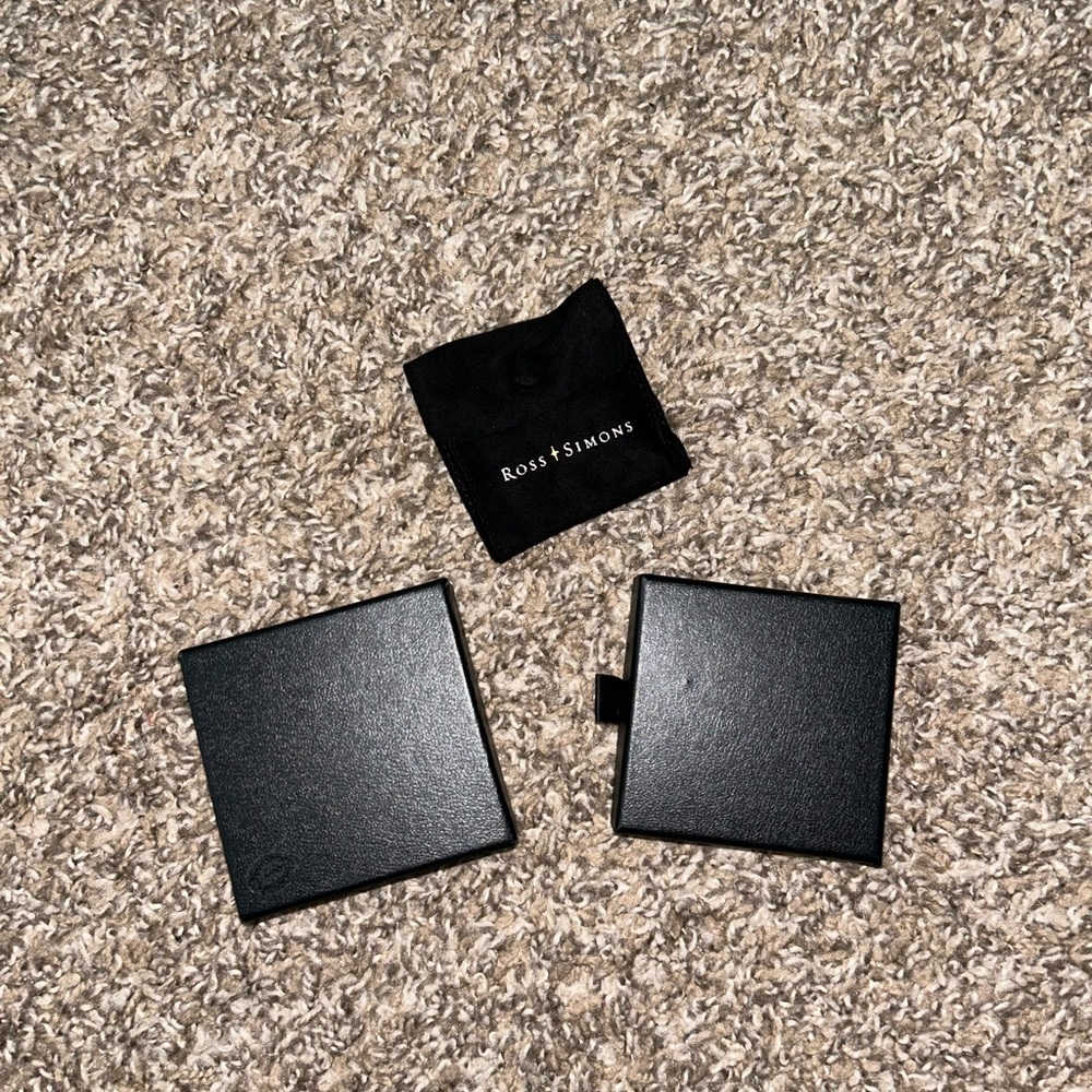 Ross Simons Case and Pouch - Picture 3 of 4